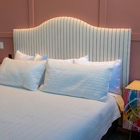 The Schoolhouse Hotel 화이트 설퍼 스프링스 외부 사진